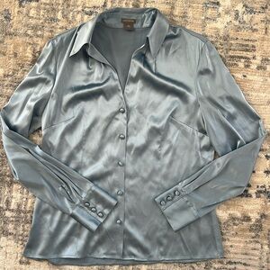 ANN TAYLOR SILK BUTTON DOWN